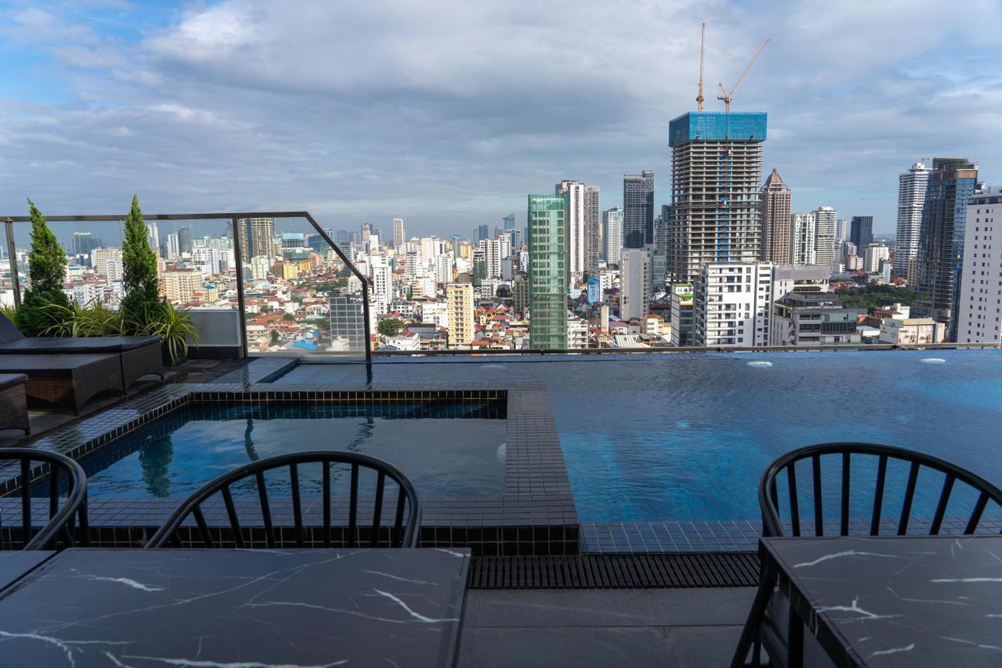 Parc21 Luxury Boutique Hotel Phnom Penh Extérieur photo