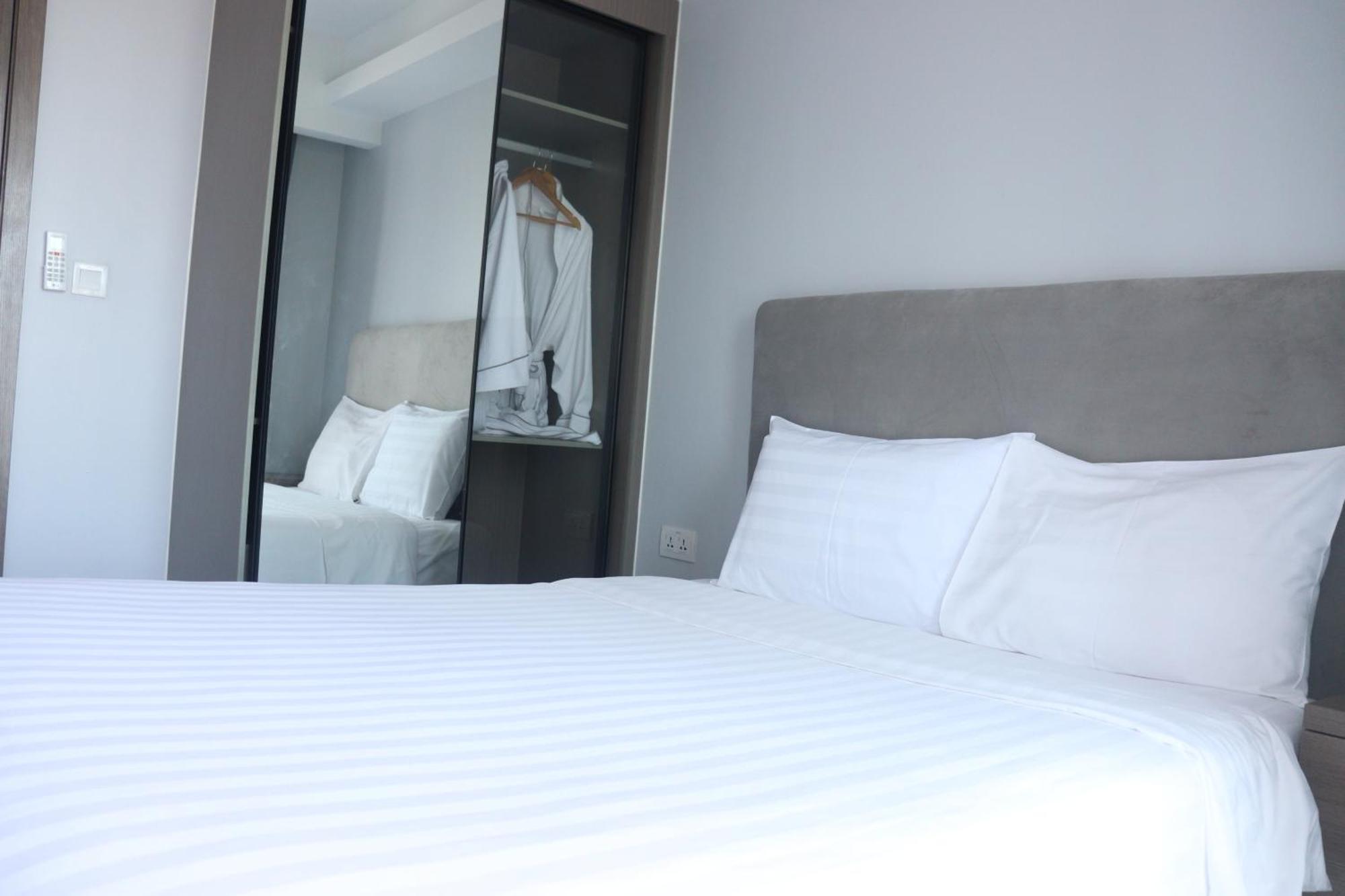 Parc21 Luxury Boutique Hotel Phnom Penh Extérieur photo