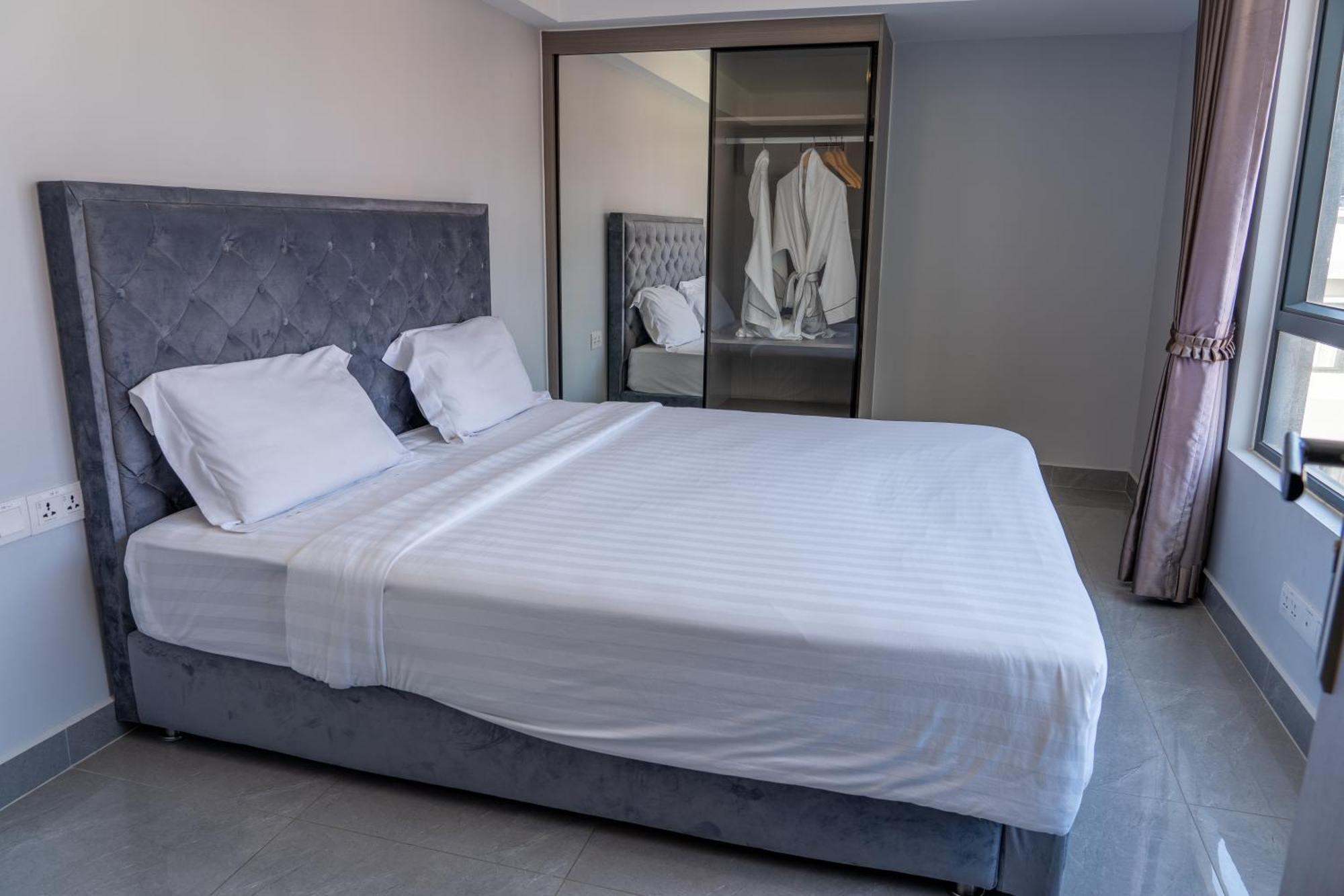 Parc21 Luxury Boutique Hotel Phnom Penh Extérieur photo