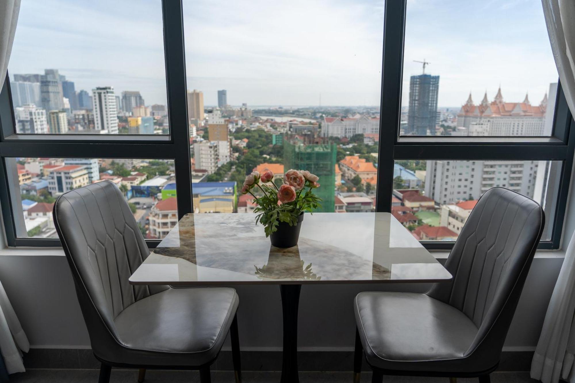 Parc21 Luxury Boutique Hotel Phnom Penh Extérieur photo