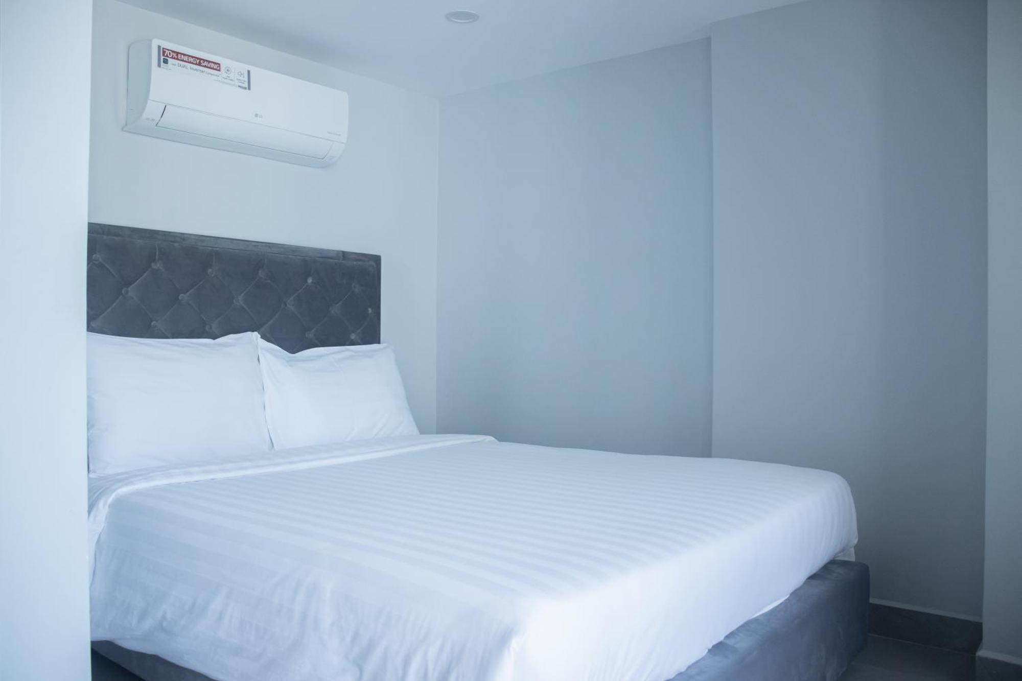 Parc21 Luxury Boutique Hotel Phnom Penh Extérieur photo